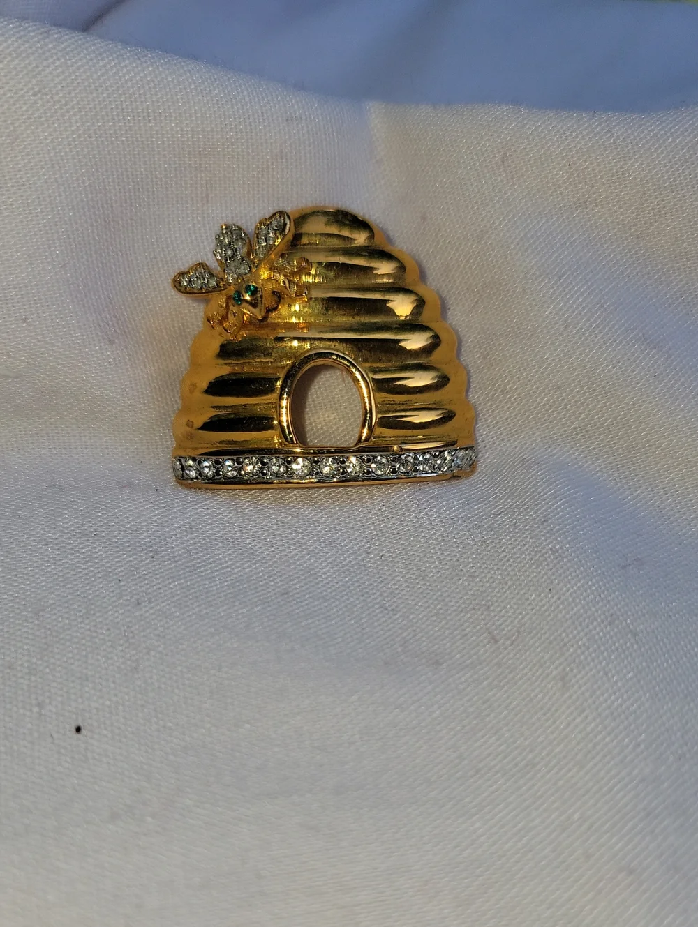 Vintage Joan Rivers Gold -Tone  Bee Hive Brooch with Clear and Green Accents